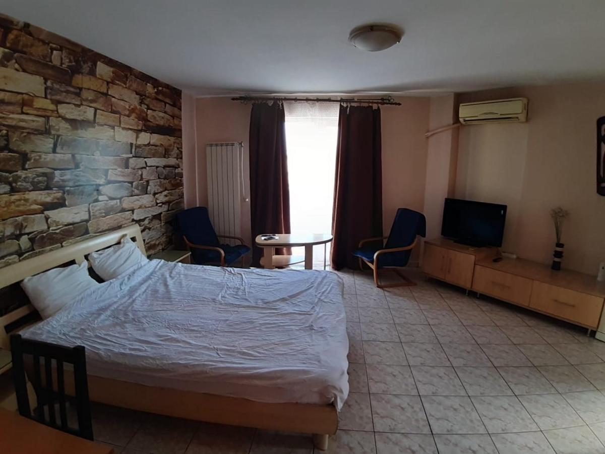 Old Town New Spacious Apartment Bucharest Exterior photo